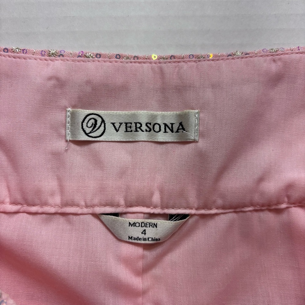 Sequins Embroidered Shorts Pink 3” inseam Pleated Pockets Women’s size 4 NWOT - Picture 4 of 14